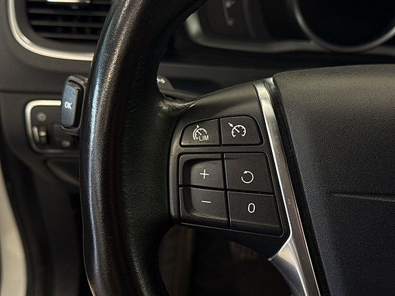 Volvo V60 18 of 28