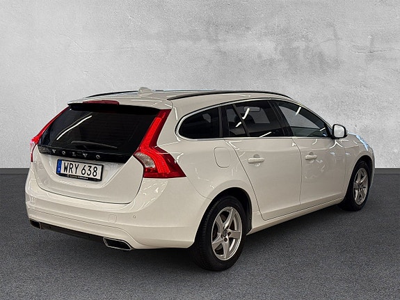 Volvo V60 5 of 28