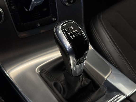 Volvo V60 15 of 28