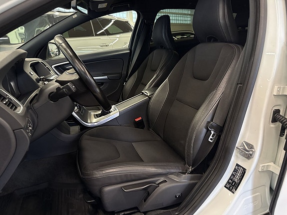 Volvo V60 20 of 28