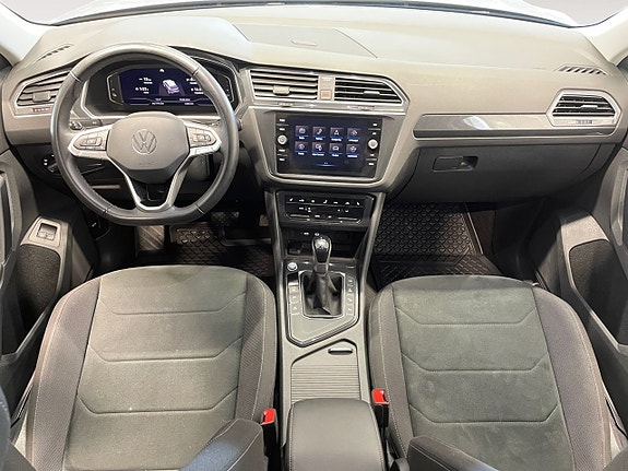 Volkswagen Tiguan 12 of 21