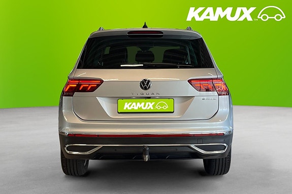 Volkswagen Tiguan 5 of 21