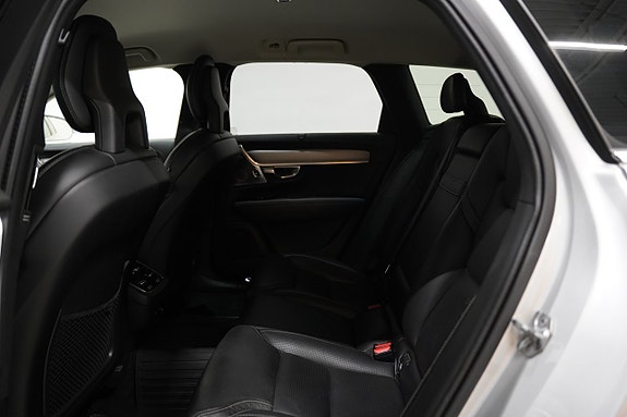 Volvo V90 23 of 28