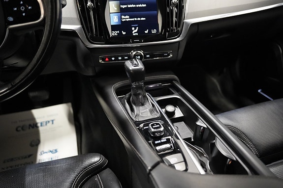 Volvo V90 16 of 28