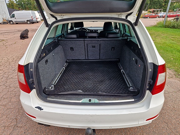 Skoda Superb 3 of 12