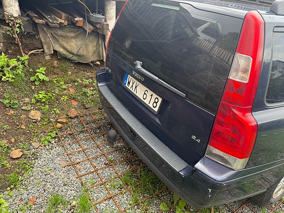 Volvo V70 8 of 9