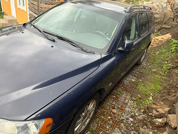 Volvo V70 4 of 9