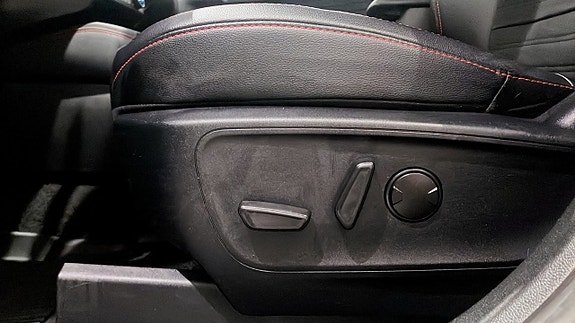 Ford Kuga 13 of 15