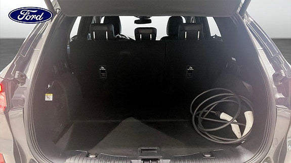 Ford Kuga 10 of 15