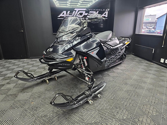 Ski-Doo Renegade X-RS 850 2 of 7