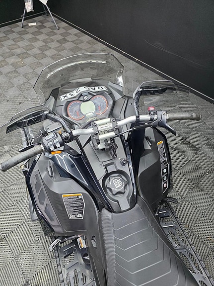 Ski-Doo Renegade X-RS 850 5 of 7