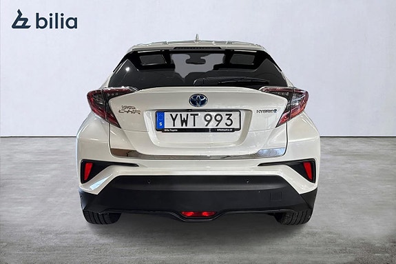 Toyota C-HR 5 of 21