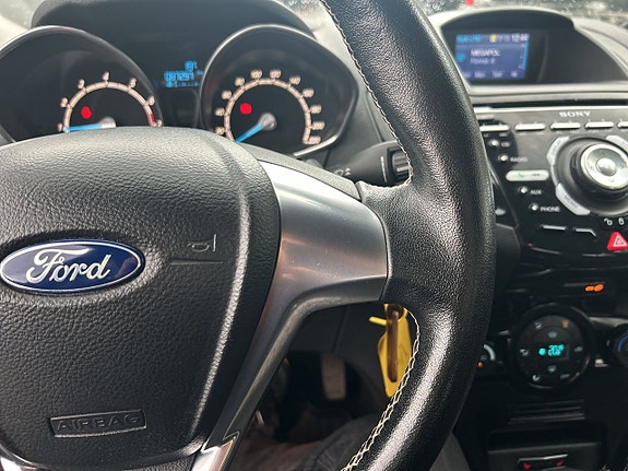 Ford Fiesta 19 of 23