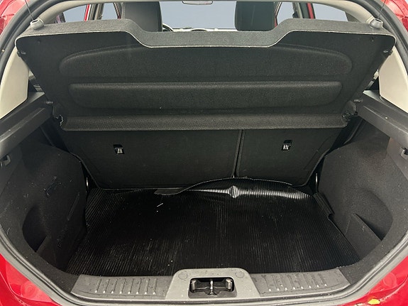 Ford Fiesta 12 of 23