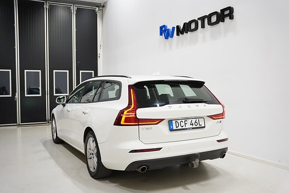 Volvo V60 4 of 20