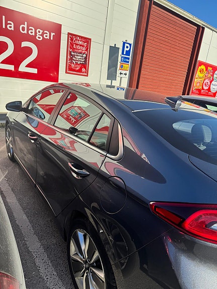 Hyundai IONIQ 4 of 5