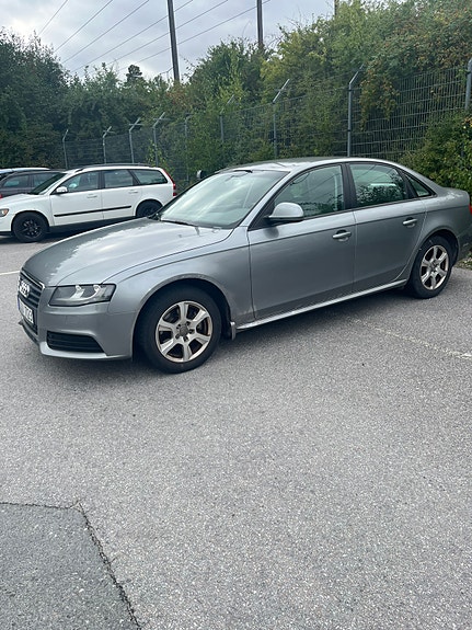 Audi A4 4 of 7
