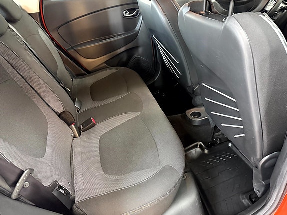 Renault Captur 13 of 14