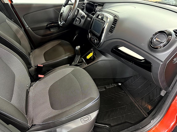Renault Captur 11 of 14