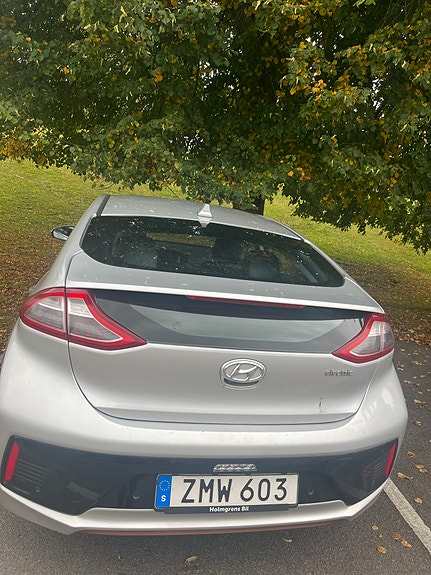 Hyundai IONIQ 5 of 6