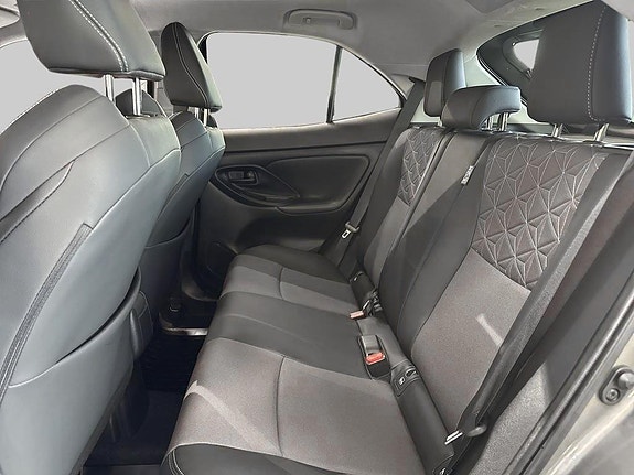 Toyota Yaris Cross 8 of 12