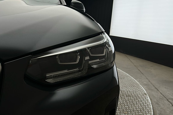 BMW iX3 11 of 28