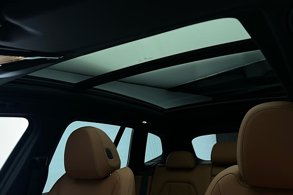 BMW iX3 20 of 28