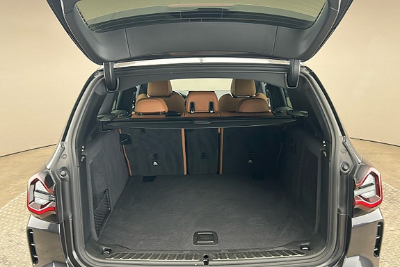 BMW iX3 14 of 28