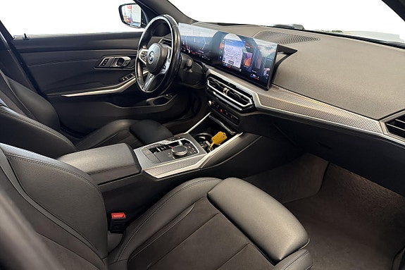 BMW 330e 17 of 29