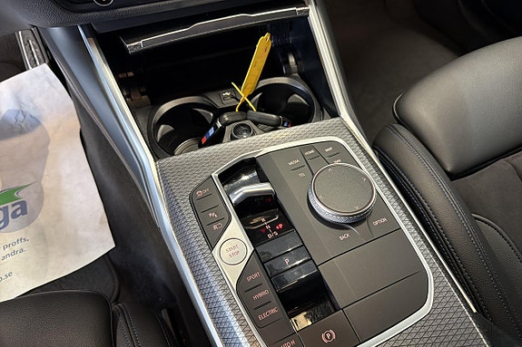 BMW 330e 19 of 29