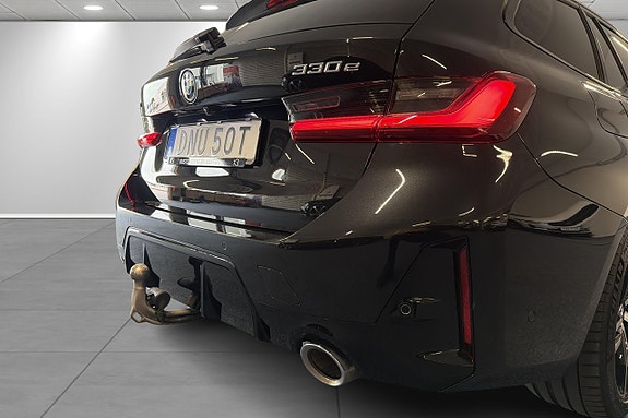 BMW 330e 9 of 29