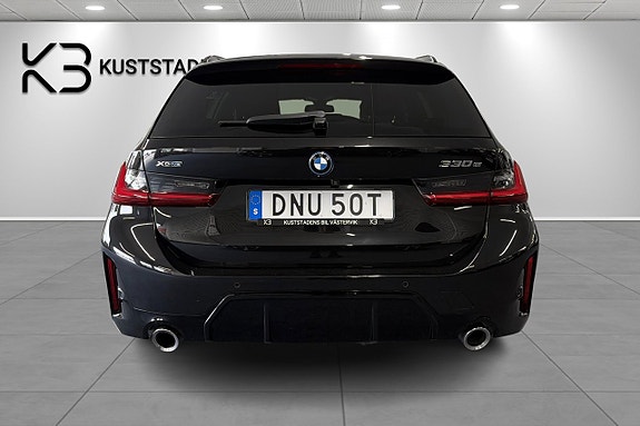BMW 330e 4 of 29