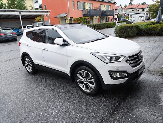Hyundai Santa Fe 2 of 7