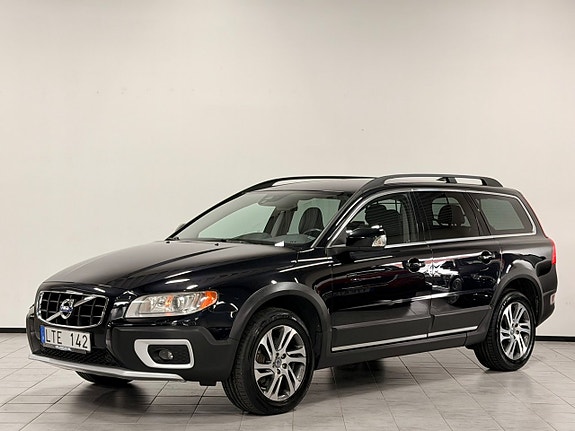 Volvo XC70 3 of 27