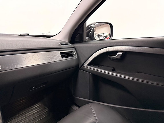 Volvo XC70 22 of 27