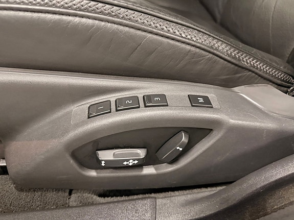 Volvo XC70 11 of 27