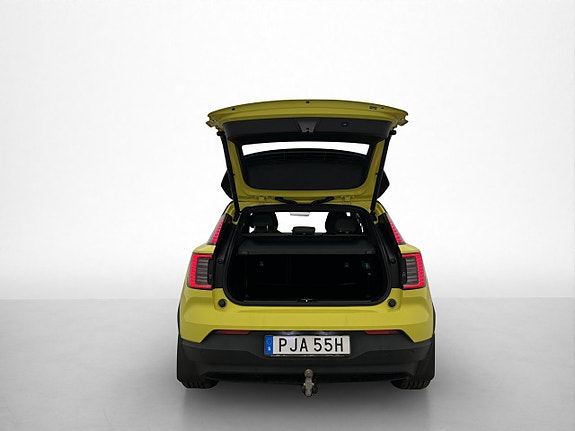 Volvo EX30 11 of 30