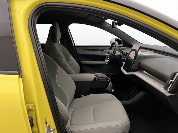 Volvo EX30 27 of 30