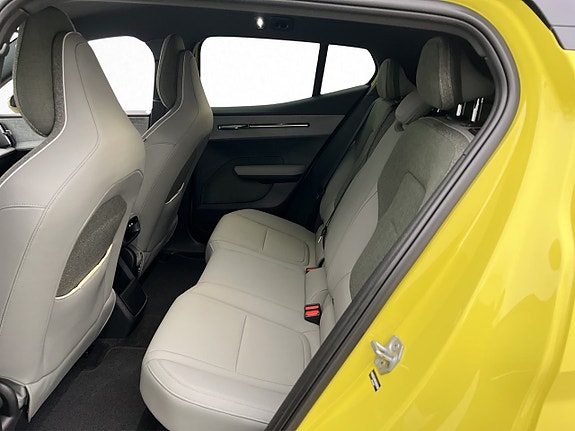 Volvo EX30 29 of 30