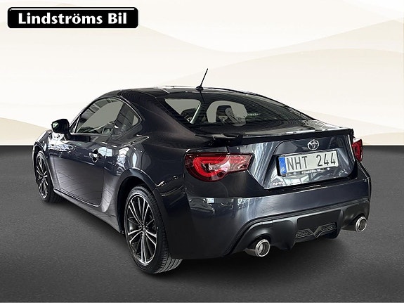 Toyota GT86 4 of 18