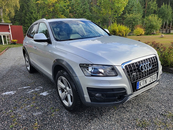 Audi Q5 2 of 8