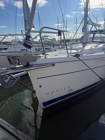 Hunter 356 2 of 24