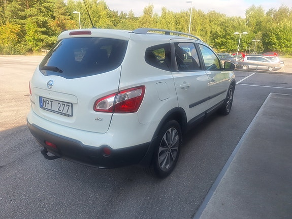 Nissan Qashqai+2 3 of 15