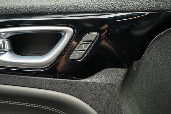 Jeep Compass 16 of 25
