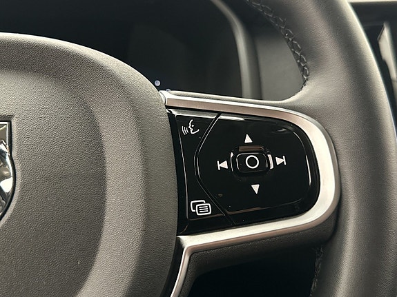 Volvo V90 26 of 30