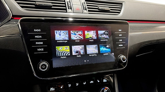 Skoda Superb 9 of 24