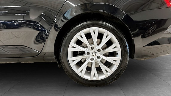 Skoda Superb 6 of 24