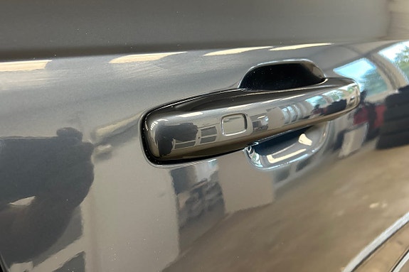 Volvo XC90 24 of 30