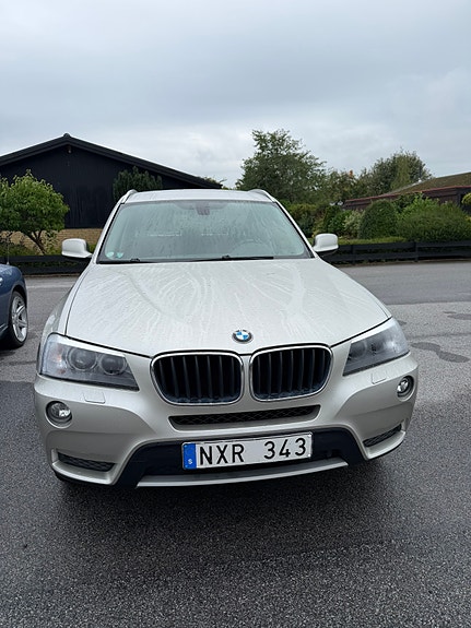 BMW X3 2 of 7