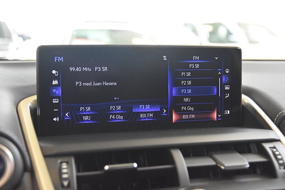 Lexus NX300h 11 of 18